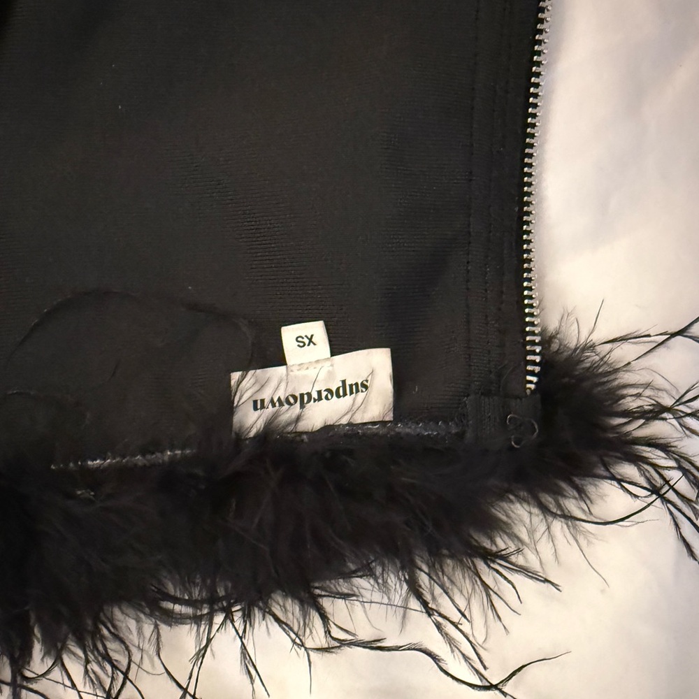 Superdown Black Strapless Feather Top - image 5